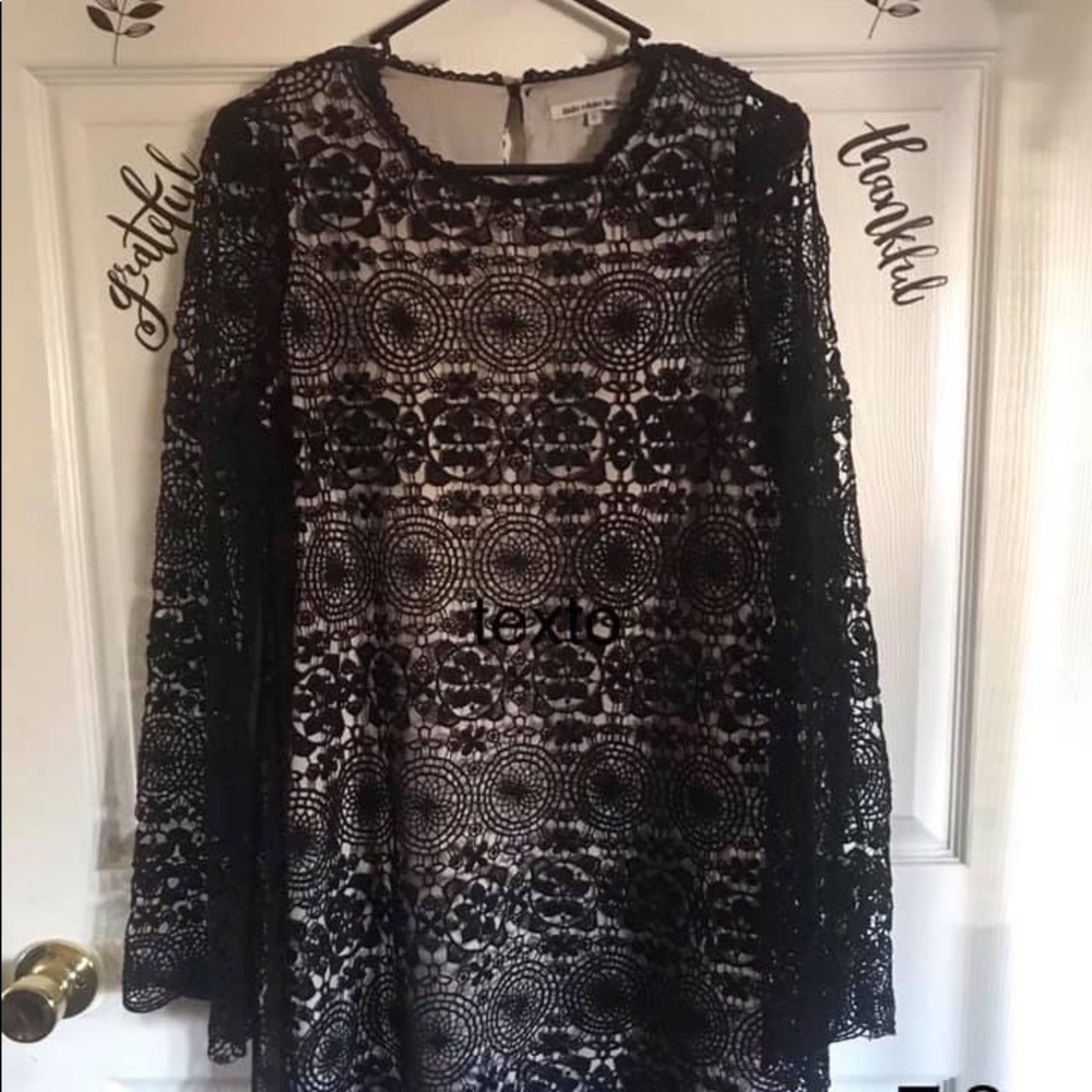Beautiful dress! T-S